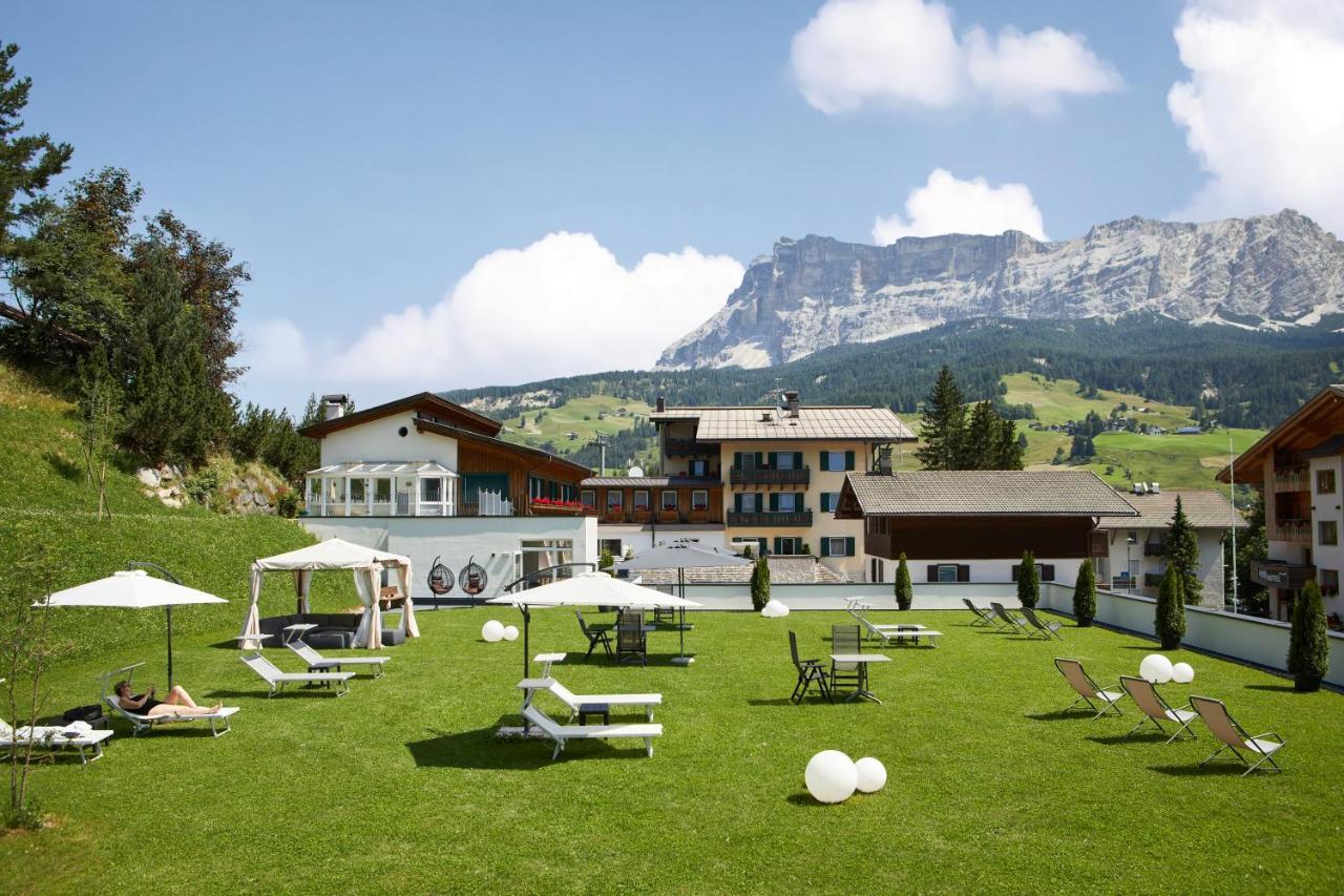 Dolomites Wellness Hotel Savoy La Villa  Exterior foto