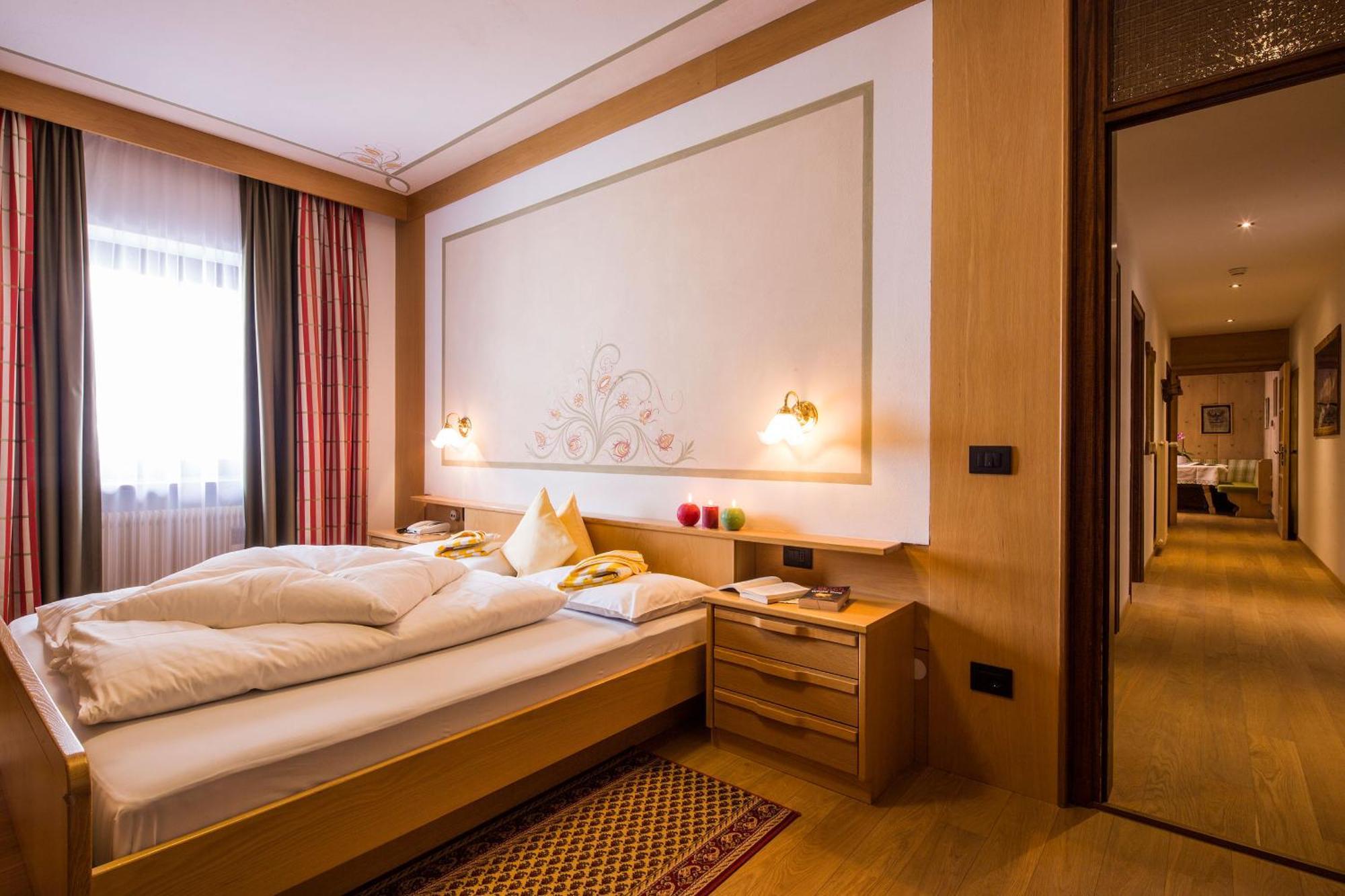 Dolomites Wellness Hotel Savoy La Villa  Exterior foto