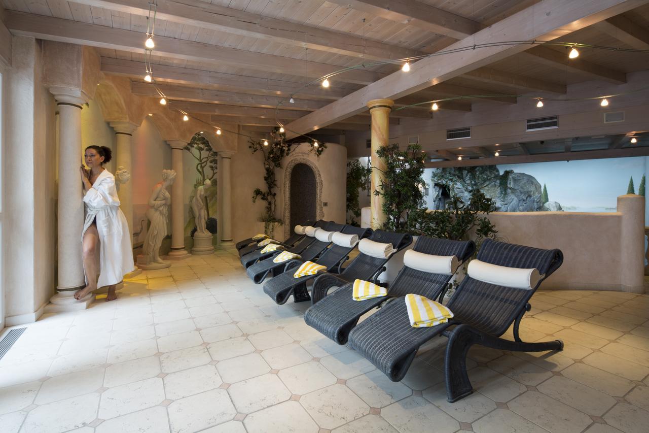 Dolomites Wellness Hotel Savoy La Villa  Exterior foto