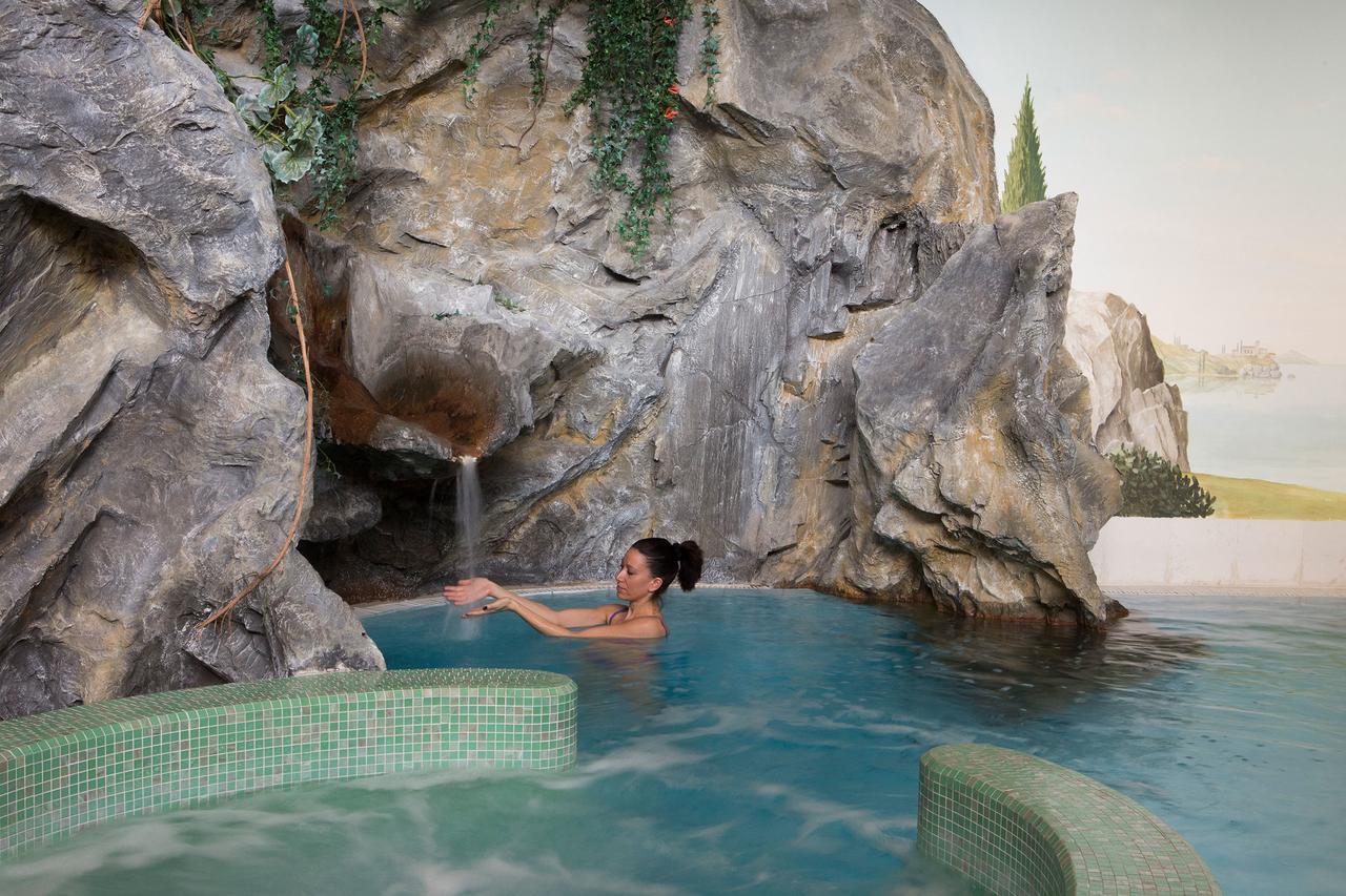 Dolomites Wellness Hotel Savoy La Villa  Exterior foto