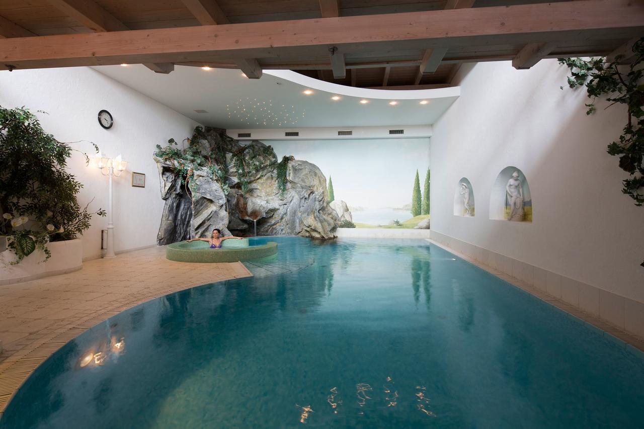Dolomites Wellness Hotel Savoy La Villa  Exterior foto